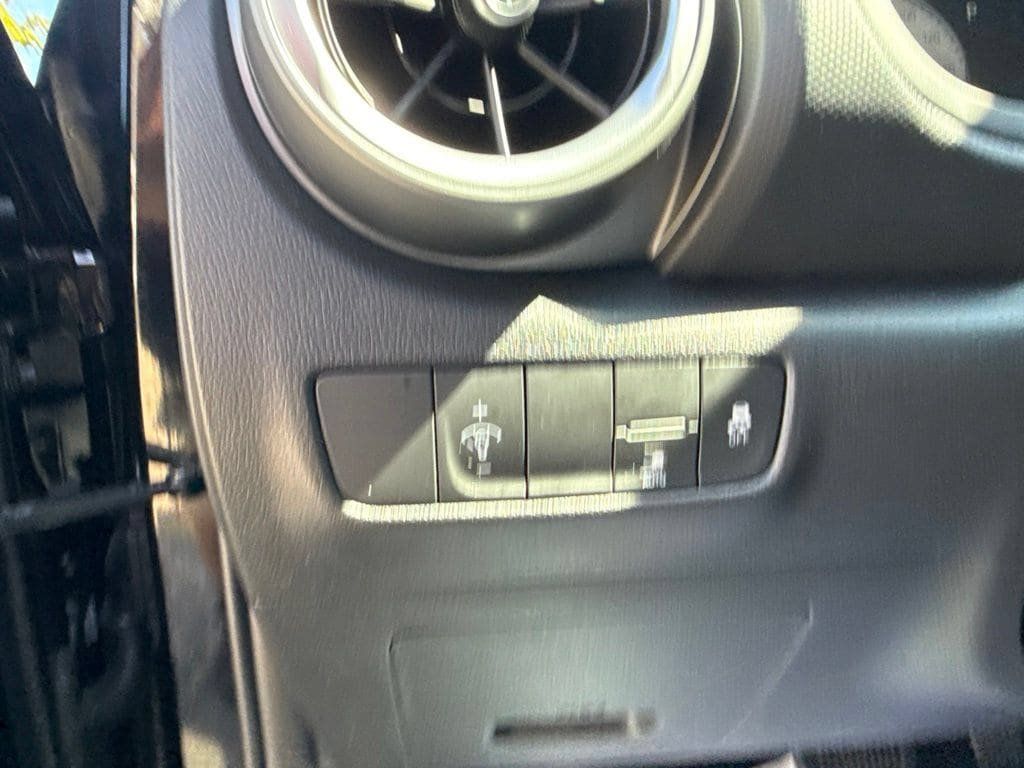 Certified 2023 Hyundai Kona SEL FWD image 14