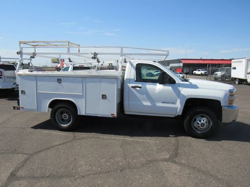 Used 2016 Chevrolet Silverado 3500 W/T RWD image 5