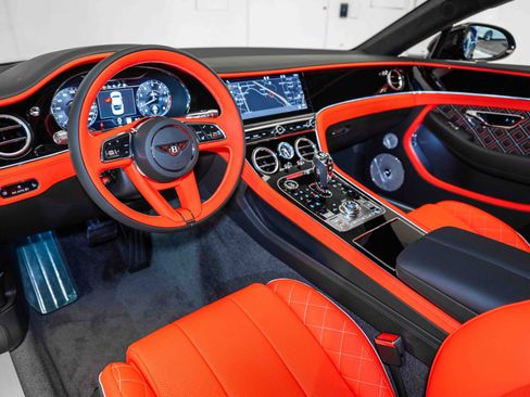 Used 2024 Bentley Continental GT V8 image 16