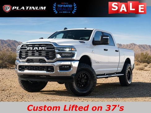 Used 2025 RAM 2500 Big Horn AWD/4WD image 1