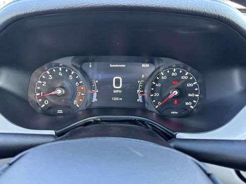 Used 2025 Jeep Compass Limited w/ Sun & Sound Group image 13