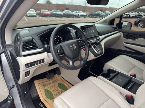 Used 2025 Honda Odyssey EX-L image 10