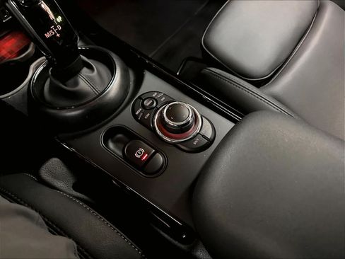 Used 2024 MINI Cooper Clubman S AWD/4WD image 37