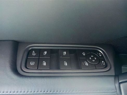 New 2026 Porsche Cayenne E-Hybrid Coupe image 8