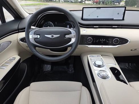 Used 2025 Genesis GV70 2.5T AWD/4WD image 21
