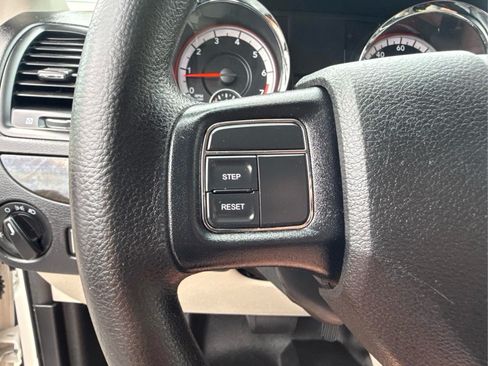 Used 2013 RAM C/V Tradesman FWD image 23