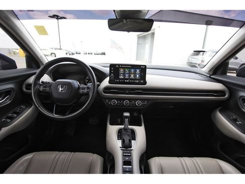 Used 2025 Honda HR-V EX-L image 9