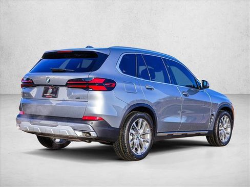 New 2026 BMW X5 xDrive40i w/ Climate Comfort Package image 5