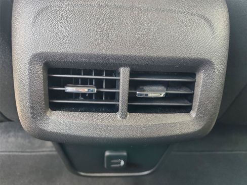 Used 2024 Chevrolet Equinox LS w/ LS Convenience Package FWD image 20