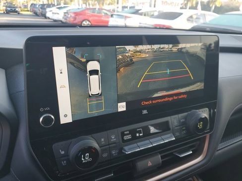 Used 2024 Toyota Grand Highlander AWD Hybrid image 26