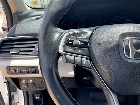 Used 2021 Honda Accord Touring image 25