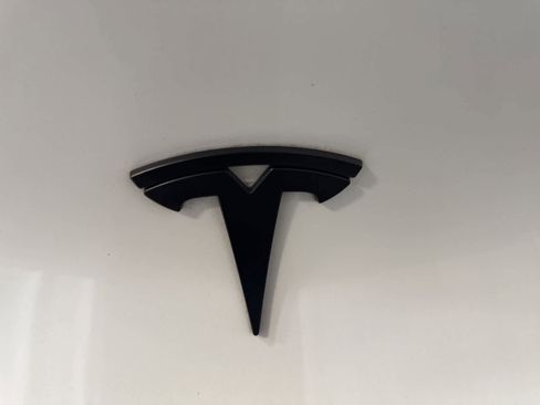Used 2023 Tesla Model Y Long Range image 13