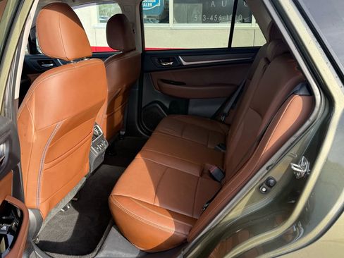 Used 2019 Subaru Outback 3.6R Touring image 9