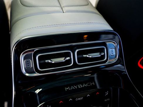 Used 2023 Mercedes-Benz Maybach S 680 4MATIC w/ Manufaktur Leather Package image 54