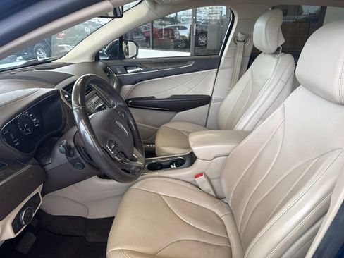Used 2018 Lincoln MKC Reserve w/ Lincoln MKC Climate Package AWD/4WD image 13