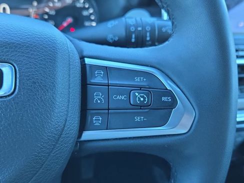 Used 2024 Jeep Compass Limited image 20