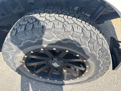 Used 2020 Ford F150 Lariat w/ Equipment Group 502A Luxury AWD/4WD image 16