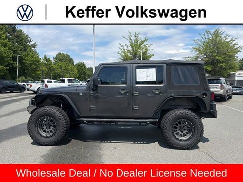 Used 2016 Jeep Wrangler Unlimited Sport AWD/4WD image 2