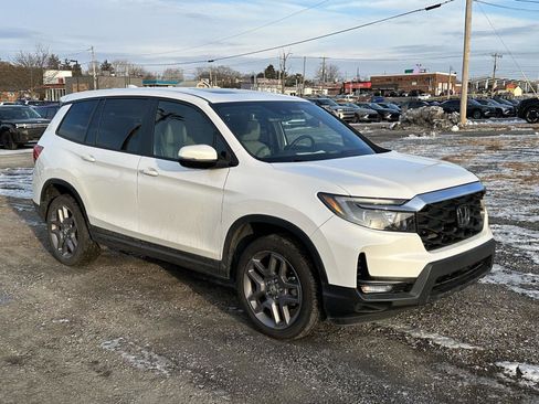 Used 2022 Honda Passport EX-L image 2