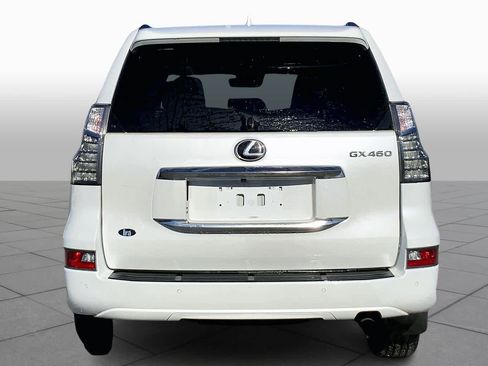 Used 2022 Lexus GX 460 Premium w/ Premium Package image 5