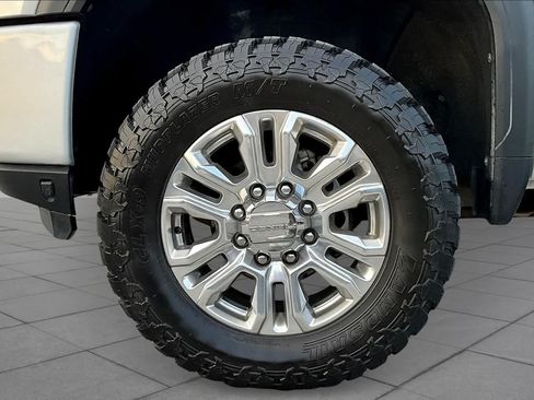 Used 2022 GMC Sierra 3500 Denali AWD/4WD image 10