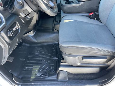 Used 2020 RAM 3500 Big Horn image 18