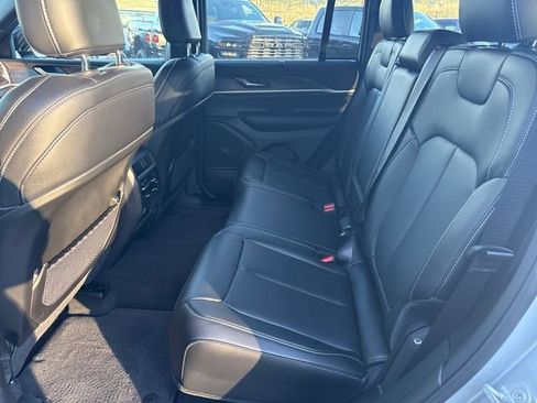 New 2025 Jeep Grand Cherokee Limited w/ Luxury Tech Group II image 13
