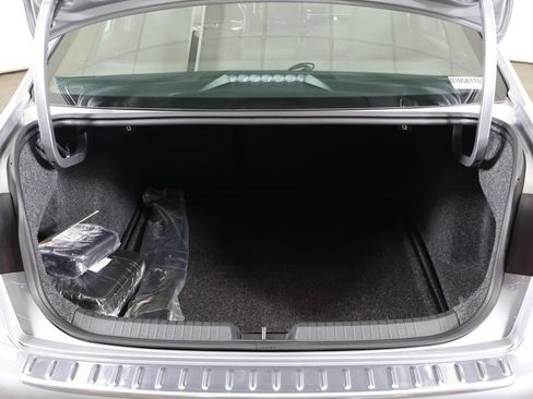 Used 2025 Volkswagen Jetta Sport image 19