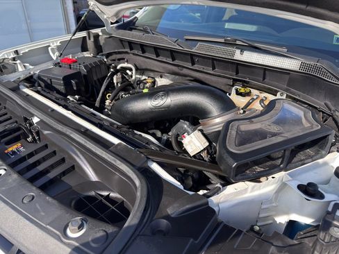 Used 2020 Chevrolet Silverado 1500 RST AWD/4WD image 43