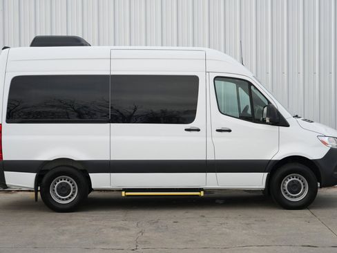 Used 2023 Mercedes-Benz Sprinter 2500 w/ Acoustic Package image 47