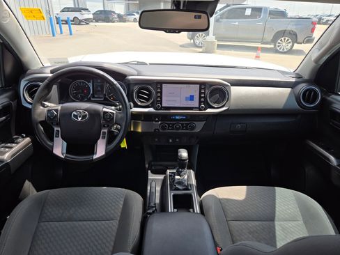Used 2021 Toyota Tacoma SR5 RWD image 15