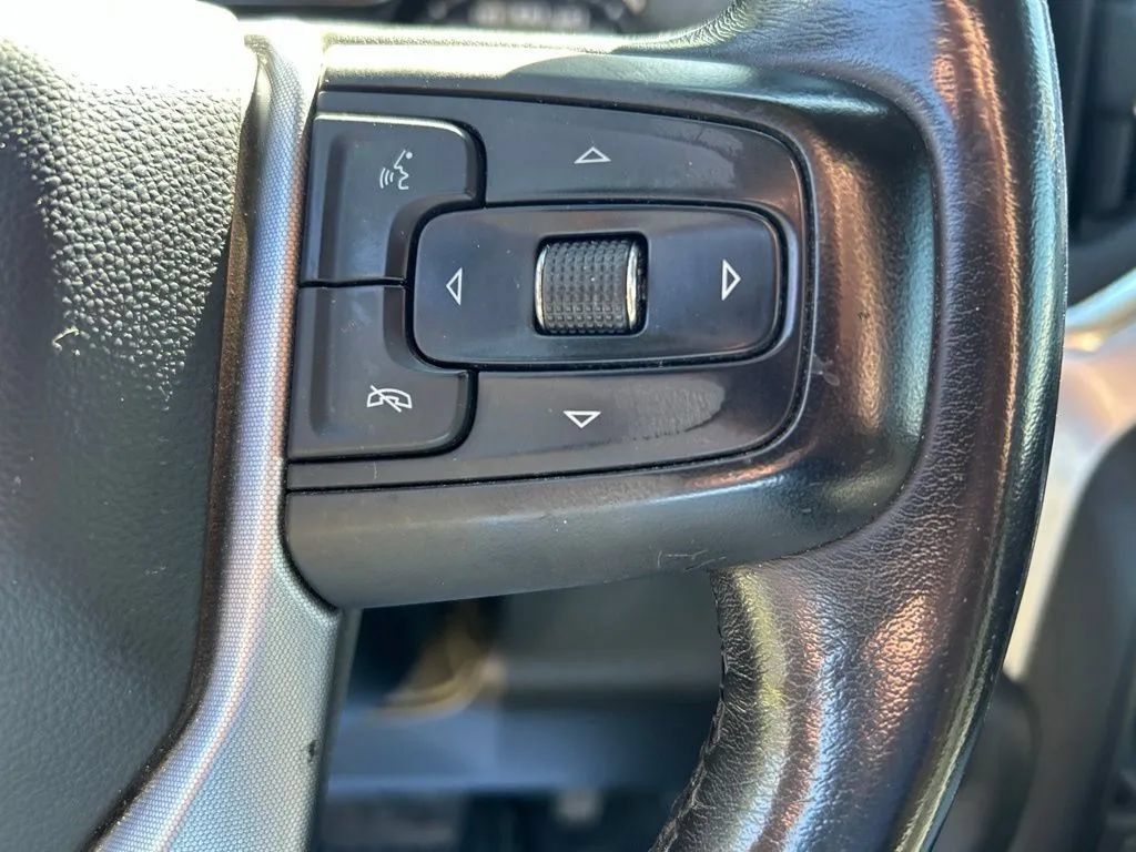 Used 2020 GMC Sierra 1500 Elevation w/ Elevation Value Package AWD/4WD image 17