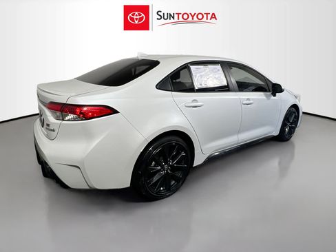 Used 2024 Toyota Corolla SE FWD image 4