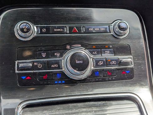 Used 2022 Lincoln Nautilus Reserve image 32