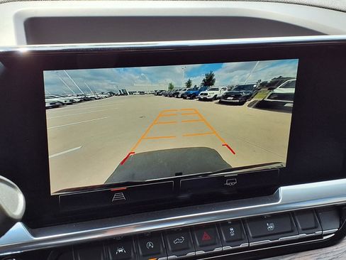 Used 2024 GMC Sierra 1500 SLT RWD image 11