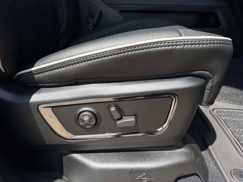 New 2026 RAM 1500 Limited AWD/4WD image 13