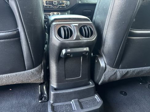 Used 2021 Jeep Wrangler Unlimited Sport AWD/4WD image 19
