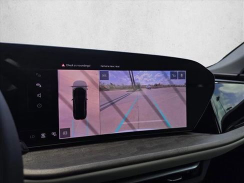 New 2025 Audi Q5 Premium image 23