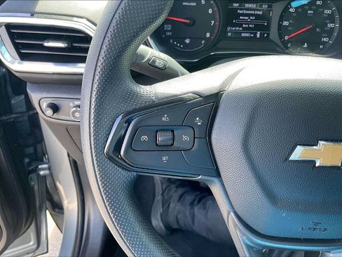 Used 2023 Chevrolet TrailBlazer LT FWD image 19