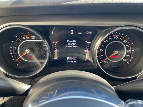 Used 2020 Jeep Gladiator Overland w/ Safety Group AWD/4WD image 6