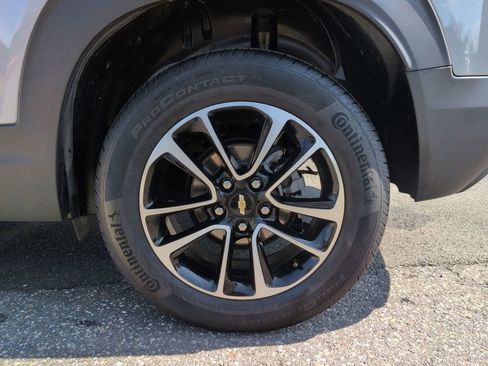 Certified 2025 Chevrolet TrailBlazer LT AWD/4WD image 26