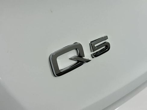 Used 2021 Audi Q5 2.0T Premium AWD/4WD image 7