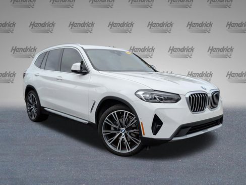 Used 2024 BMW X3 sDrive30i w/ Premium Package image 2