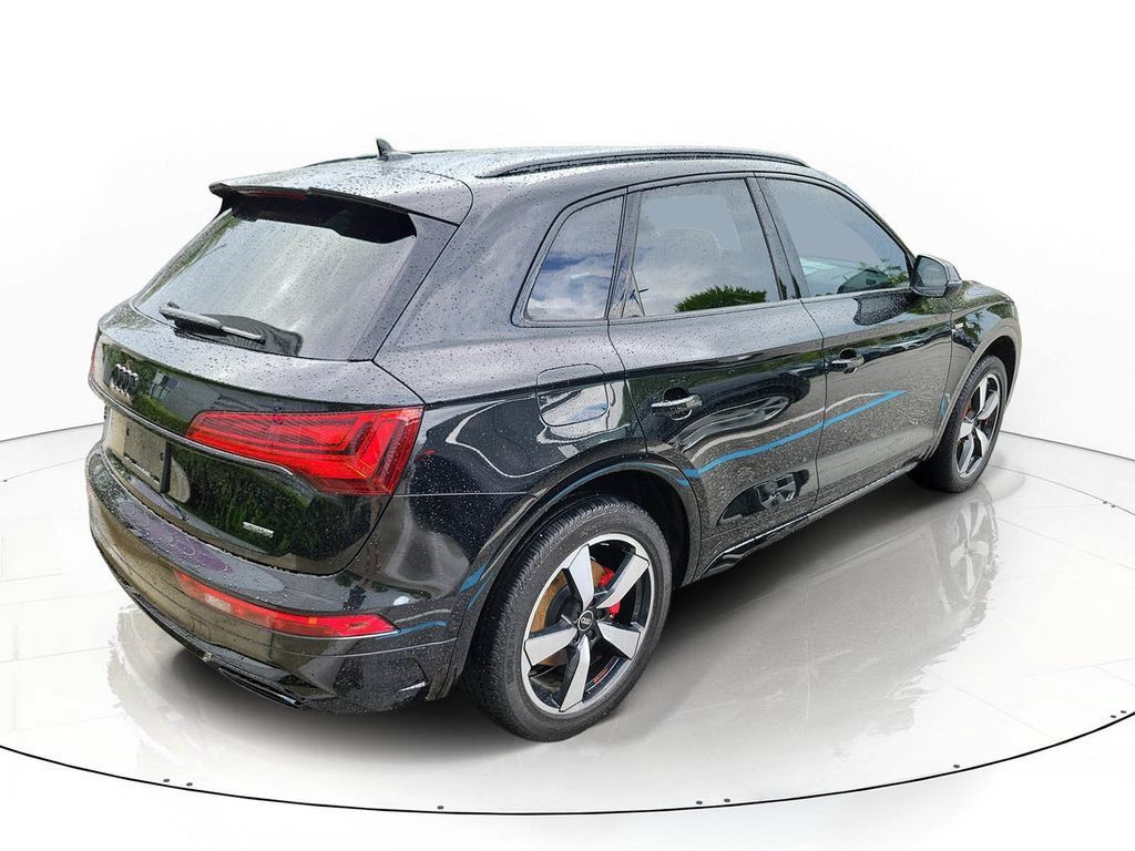 Certified 2024 Audi Q5 2.0T Prestige AWD/4WD image 4