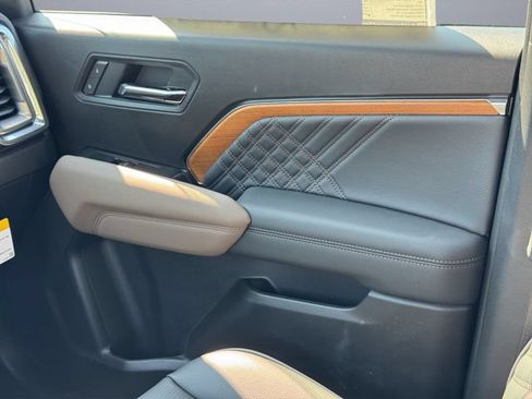 New 2026 GMC Canyon Denali AWD/4WD image 24