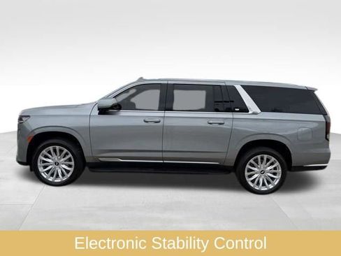 Used 2024 Cadillac Escalade ESV Luxury image 6