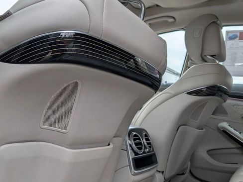 Used 2016 Mercedes-Benz S 550 4MATIC Sedan image 17