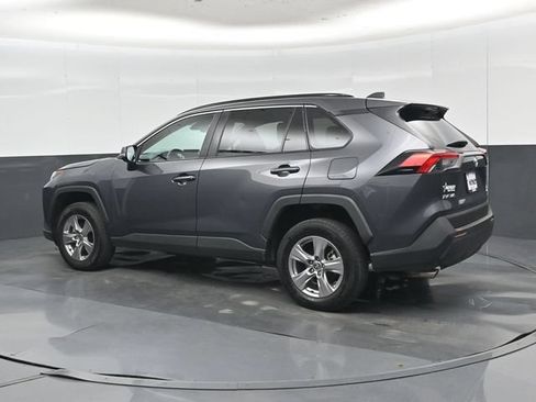 Used 2025 Toyota RAV4 XLE AWD/4WD image 31