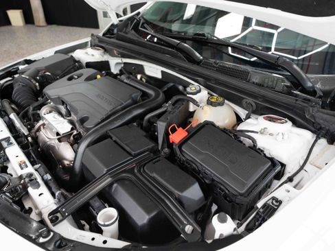 Used 2023 Chevrolet Malibu LT FWD image 32