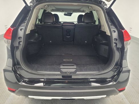 Used 2017 Nissan Rogue SL w/ SL Premium Package image 29